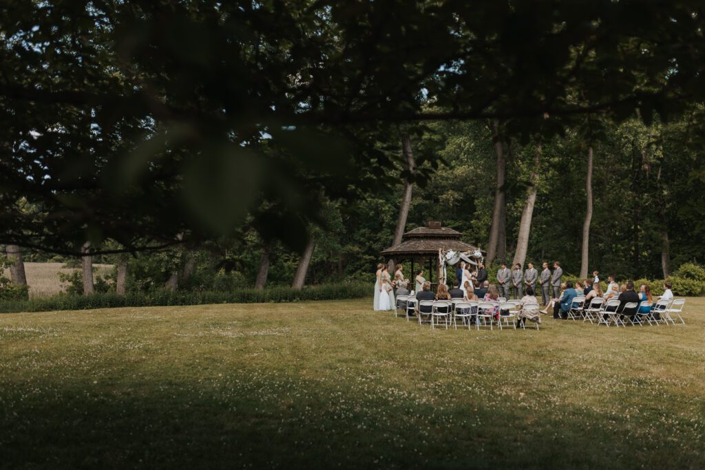 Wedding Couple at Glendoveer's Rochester NY